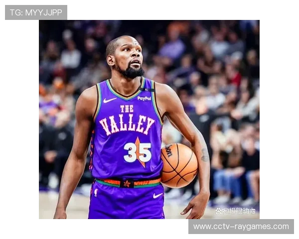 太阳再战火箭，布克与杜兰特得分对决引关注